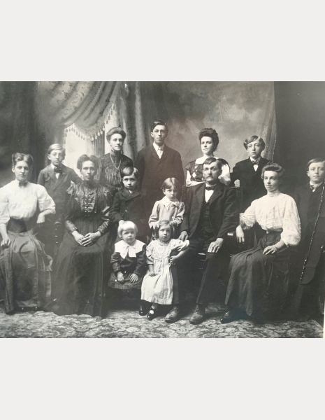 Jessica Beitzel's Great-Grandmother at age 3 in 1907 with her family